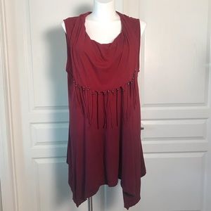 BEVERLY DRIVE RED SLEEVELESS TOP W/TASSEL‎ COWLNECK